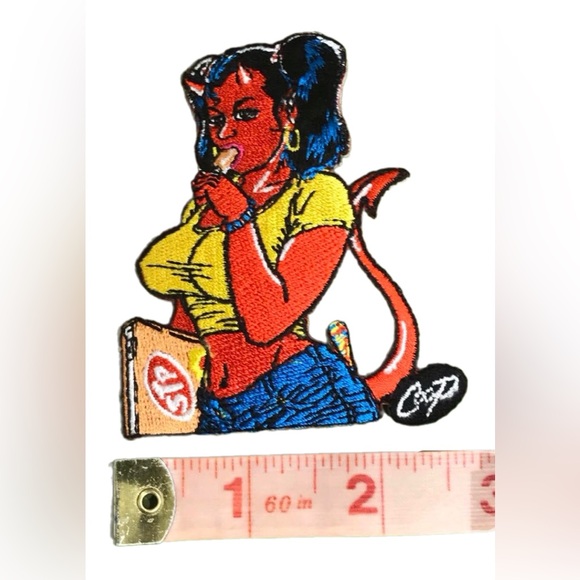 RARE 90s VINTAGE COOP SCHOOL GIRL PATCH – MINT CONDITION!🔥 - Picture 3 of 4